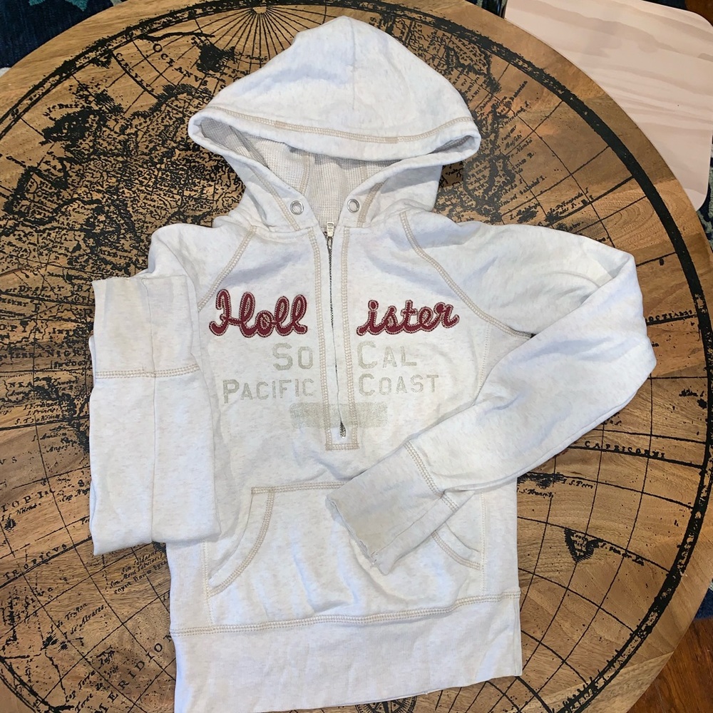 Hollister Sweatshirt